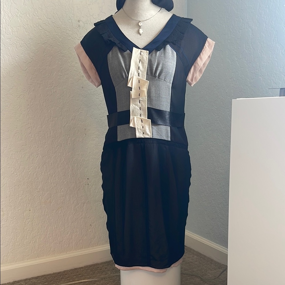 Anthropologie - Chic Black and Gray Dress with Pink Sleeves